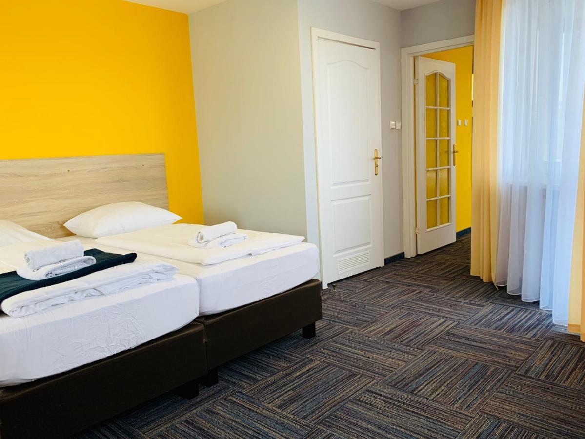 Azalia Bed & Breakfast Ustronie Morskie Bagian luar foto