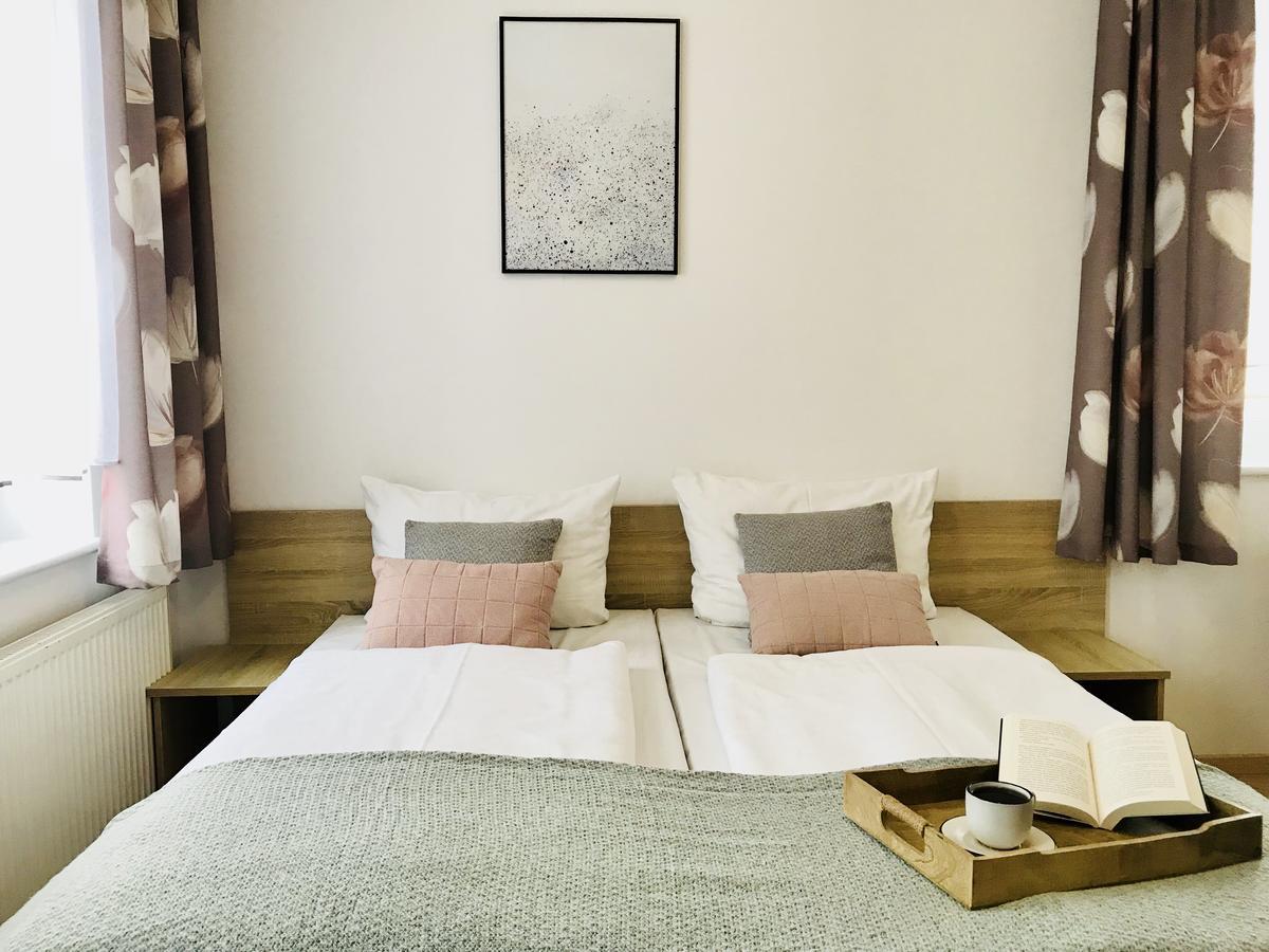 Azalia Bed & Breakfast Ustronie Morskie Bagian luar foto