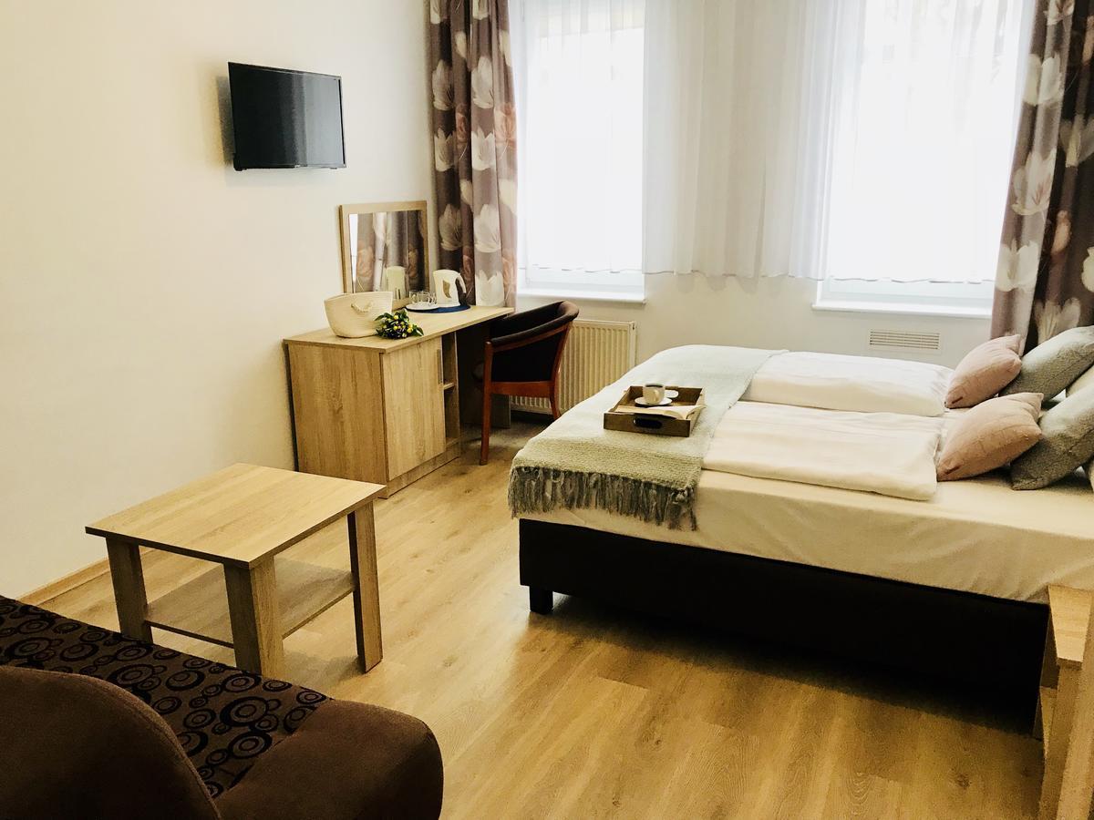 Azalia Bed & Breakfast Ustronie Morskie Bagian luar foto