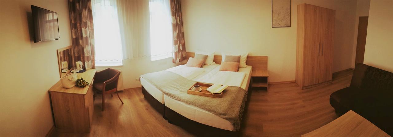 Azalia Bed & Breakfast Ustronie Morskie Bagian luar foto
