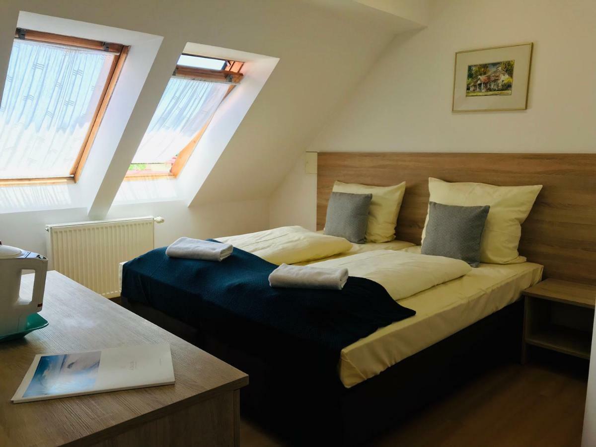 Azalia Bed & Breakfast Ustronie Morskie Bagian luar foto