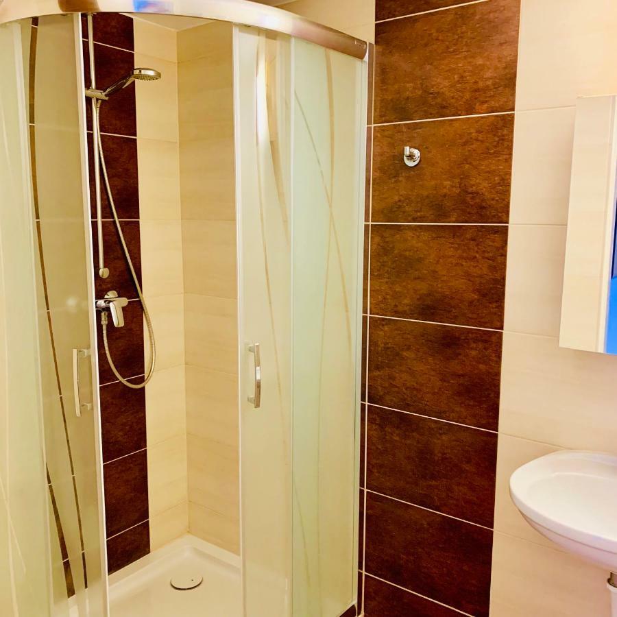 Azalia Bed & Breakfast Ustronie Morskie Bagian luar foto