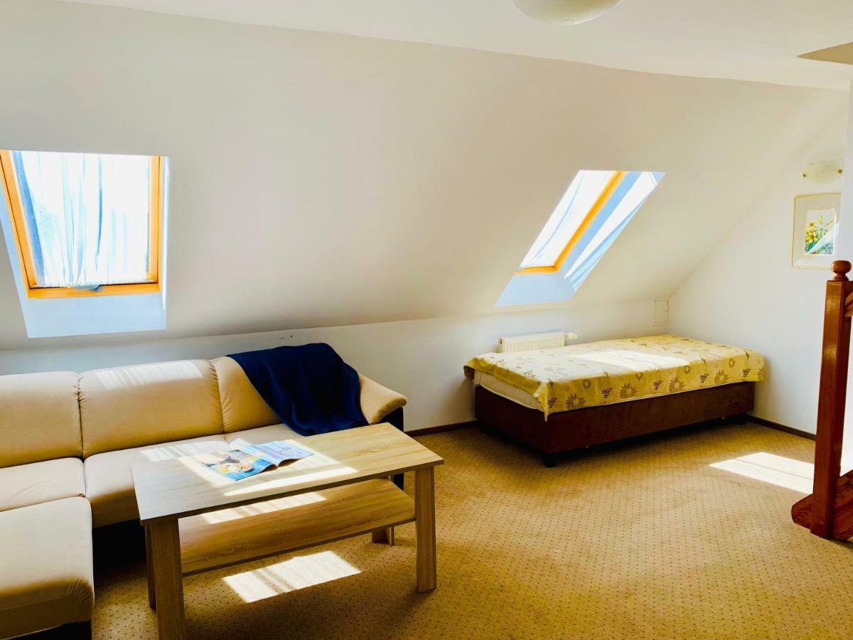 Azalia Bed & Breakfast Ustronie Morskie Bagian luar foto