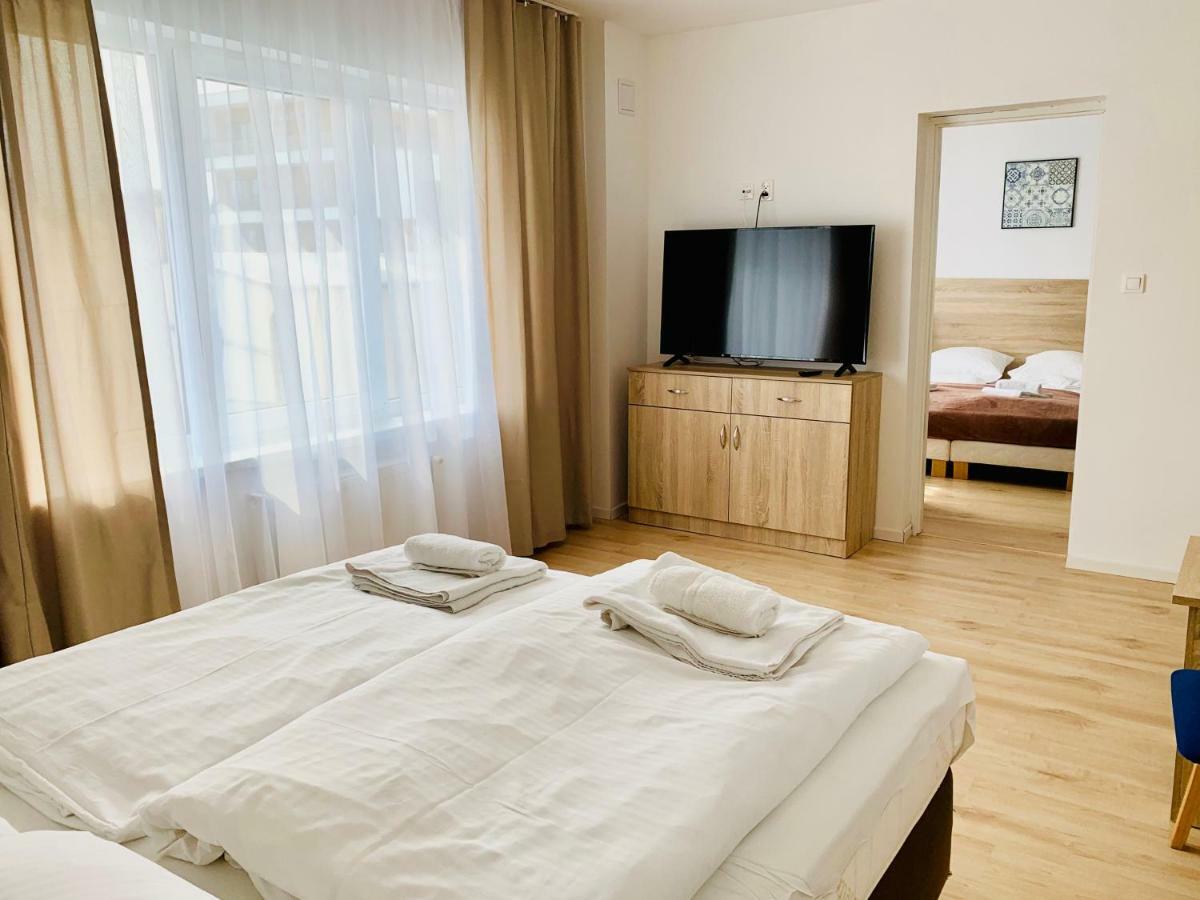 Azalia Bed & Breakfast Ustronie Morskie Bagian luar foto